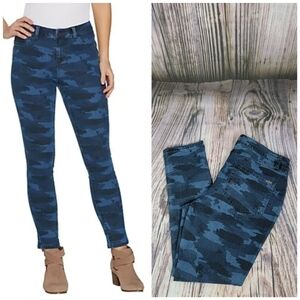 𝅺G.I.L.I. Blue Camo Dual Stretch Denim Jeggings